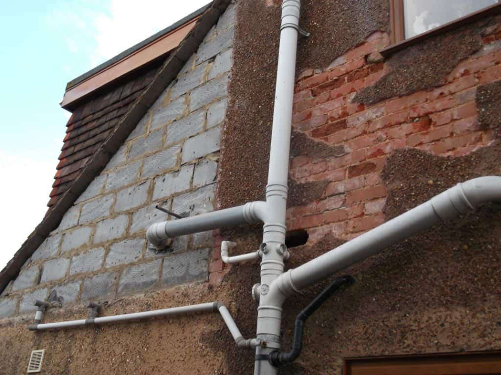 extensive repairing of render and pebbledash